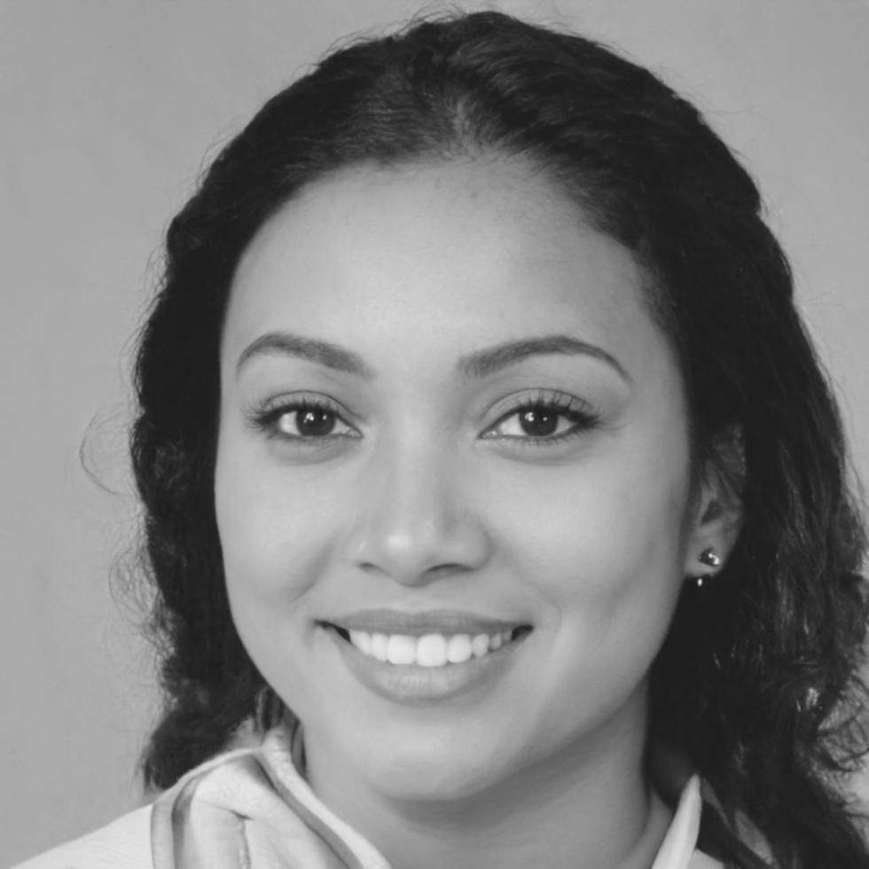Sari Widiastuti, Senior Financial Analyst at Sysadvfl